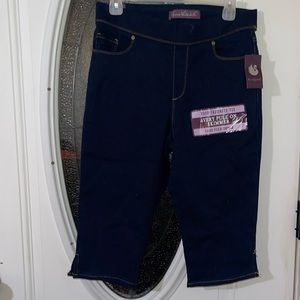 Women’s caprice, size 10